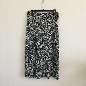 H&M Summer Midi Skirt Womens 10 Black and White Animal Print Viscose Slit Side